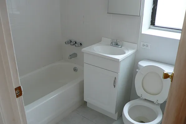 Rented by Hila Priel, LREB | media 4