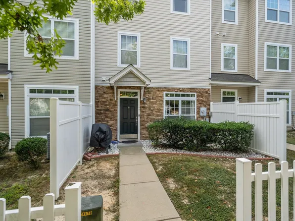 341 Gilman Ln Unit 107, Raleigh, NC 27610