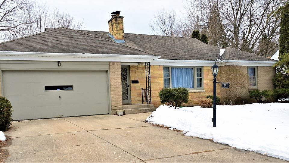 1st image of 833 Green Meadow Ave