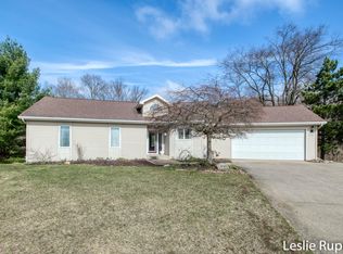 9787 Shaw Creek Ct NE, Rockford, MI 49341