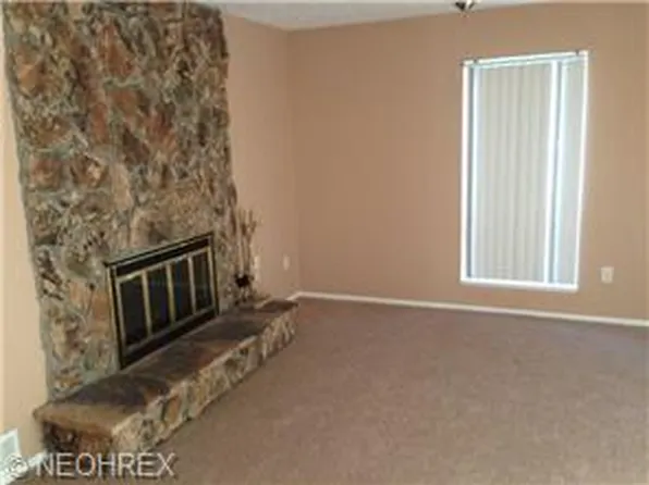 4916 Friar Rd, Stow, OH 44224