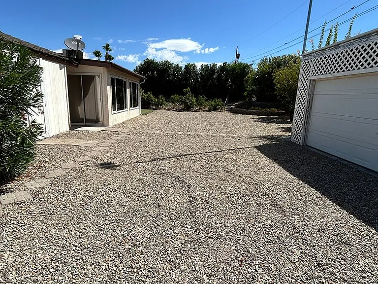2910 Yuma Dr — Photo 27