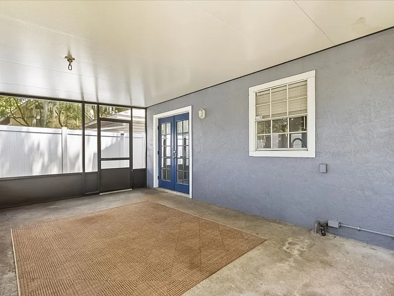 742 N Westmoreland Dr — Photo 36