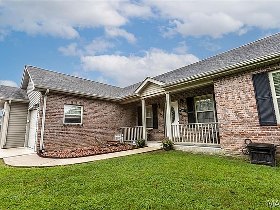 2nd image of 385 Spring Hill Rd