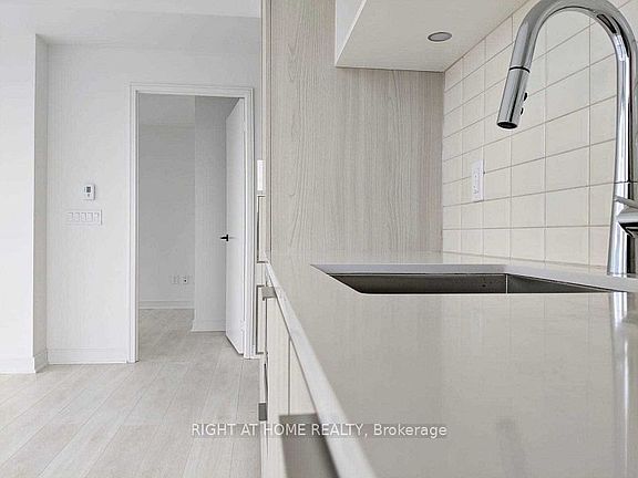 5th image of 60 Tannery Rd #910