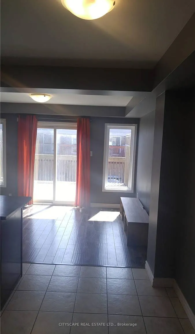 3 bed, $2,700 — Photo 3