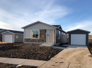 982 Bennington Dr, Box Elder, SD 57719