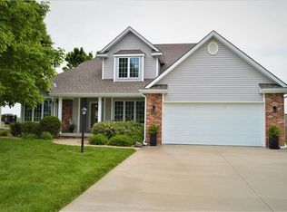 4610 Wilshire Dr S, Saint Joseph, MO 64506
