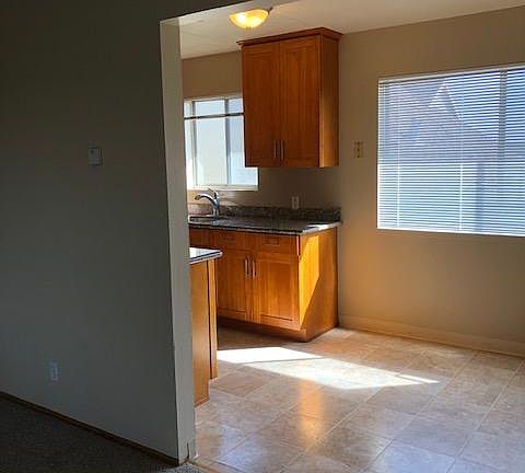 5th image of 323 California Ave #5