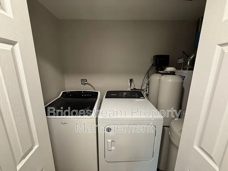 7218 Old Troy Pike — Photo 10