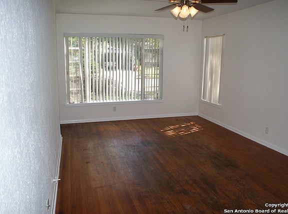 2nd image of 631 Sumner Dr