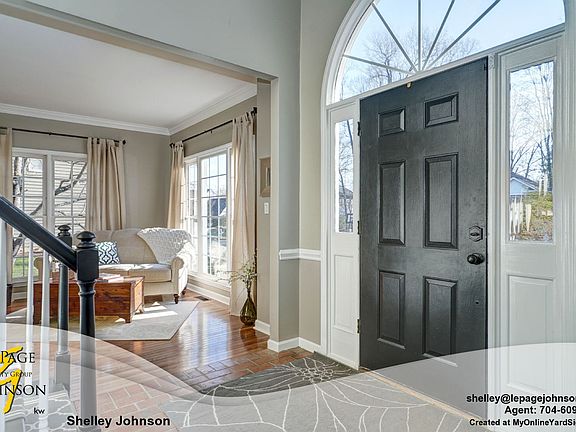 3rd image of 8601 Flanagan Ct #9