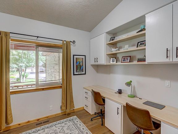 4th image of 654 Brady Dr