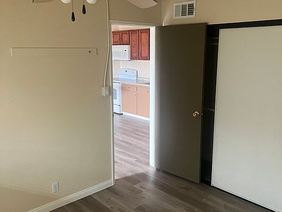 4th image of 3726 Hazelwood St APT 11