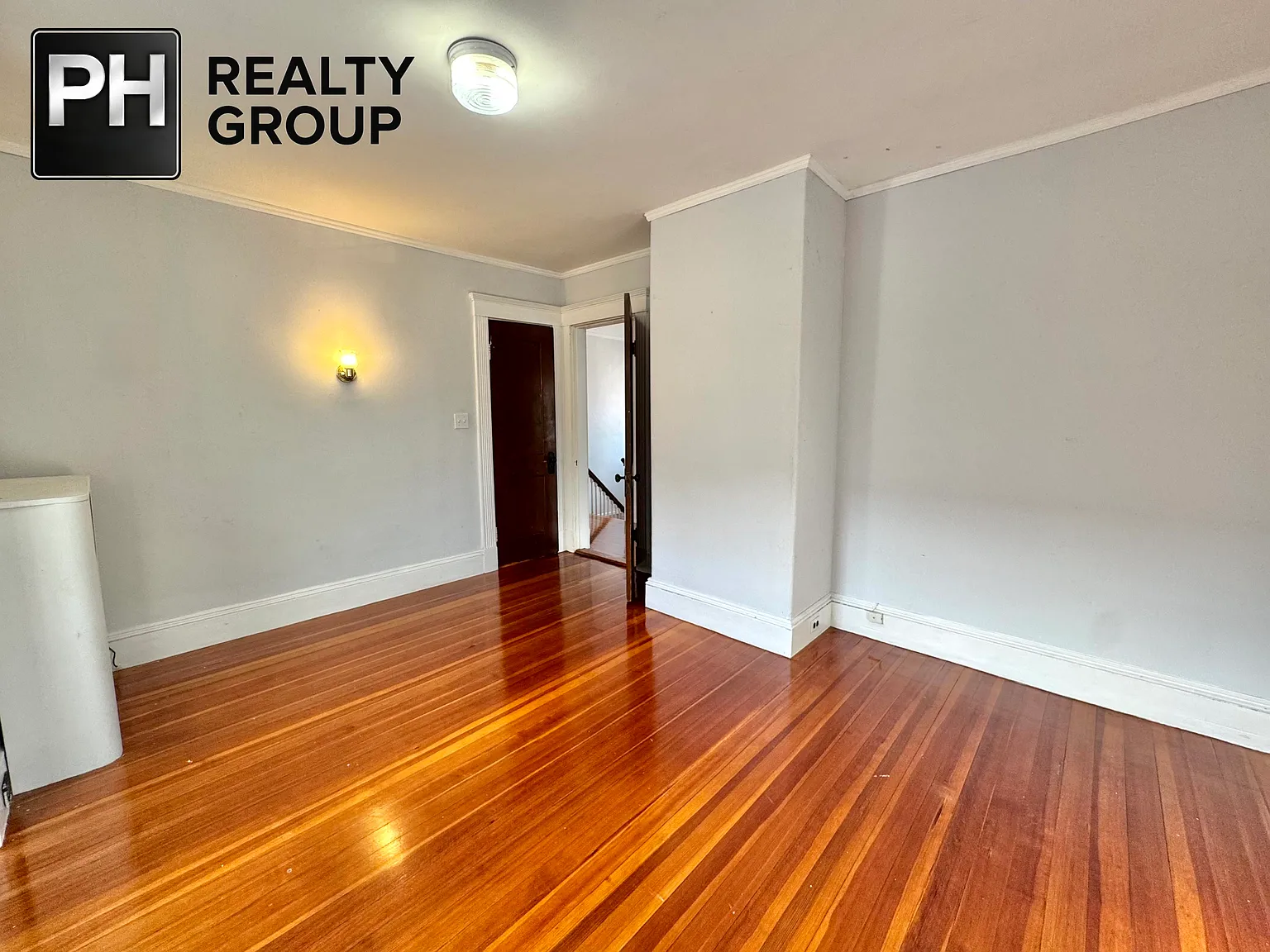 3 bed, 2.5 bath, 1800 sqft, $4,500 — Photo 4