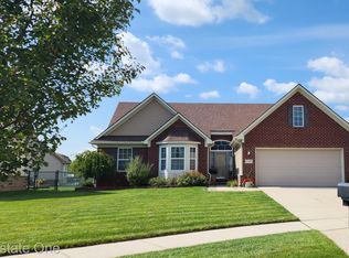 17388 Rayborn Ct, Romulus, MI 48174