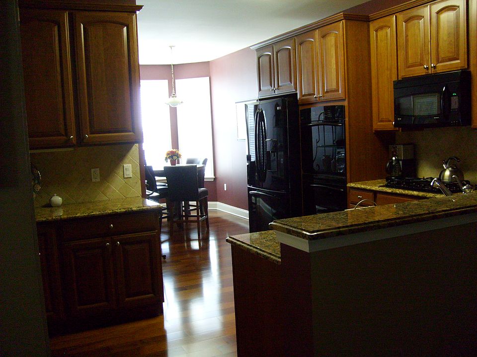 Kitchen facing Window