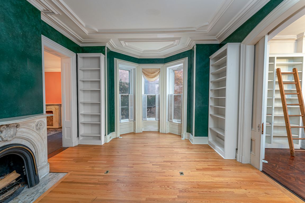 next background image