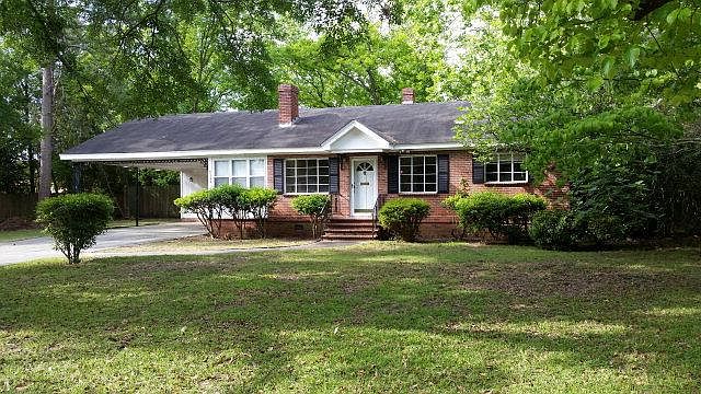2nd image of 2104 Sanders Rd