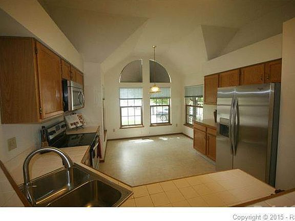 770 Royal Crown Kitchen 2