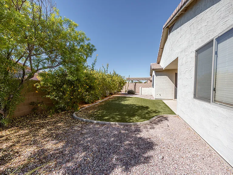 18462 W Western Star Blvd — Photo 26