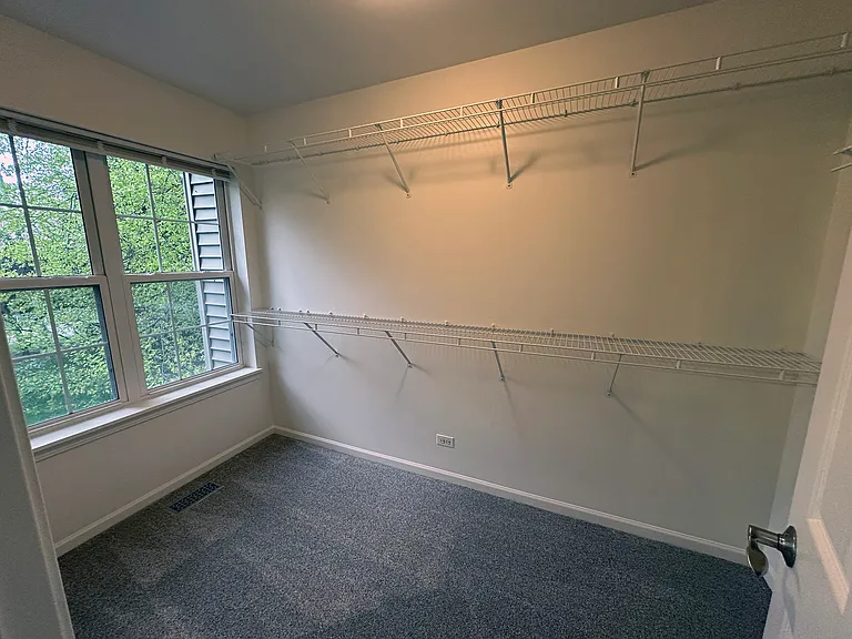 560 Lancaster Dr #560 — Photo 15