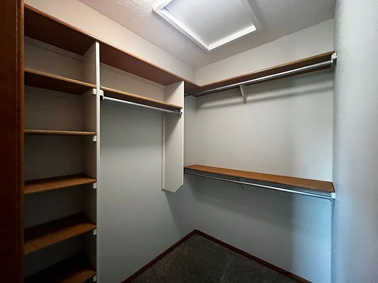 1034 Hemingford Ct — Photo 24