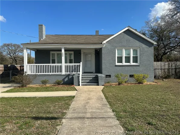 2003 Camden Rd, Fayetteville, NC 28306