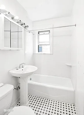 Rented by Citi Habitats | media 16