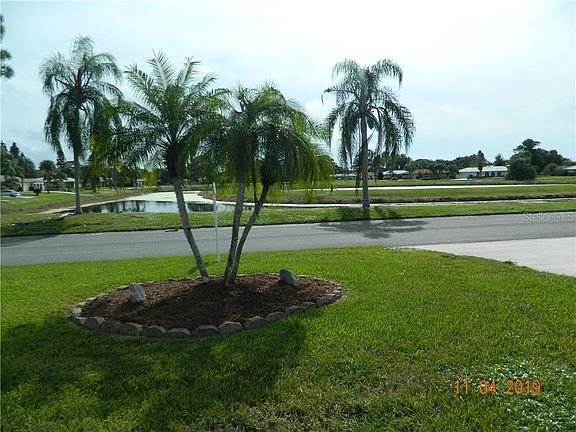 2nd image of 425 Rubens Dr