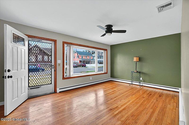 4th image of 59 Cuyler Avenue