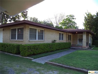 920 N River St, Seguin, TX, 78155