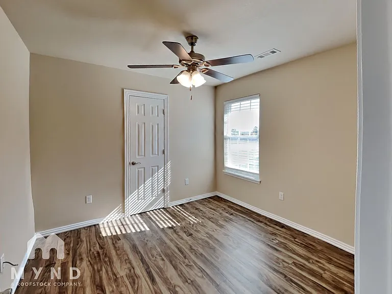 Sunset Ridge — Photo 23