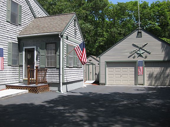 side entrance to breezeway