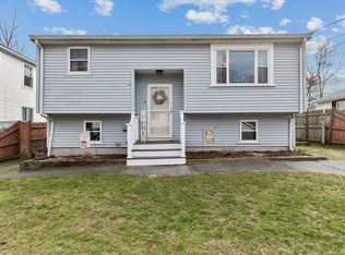 5 Len Rd, Holbrook, MA 02343