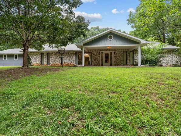 612 Stoneshire Drive, Highlandville, MO 65669