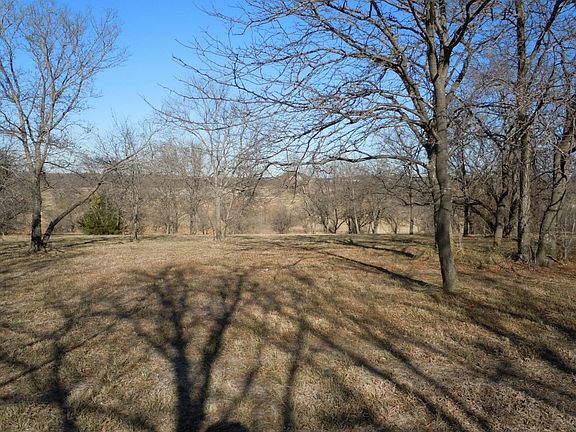 2nd image of 907 Mallard Pointe Dr