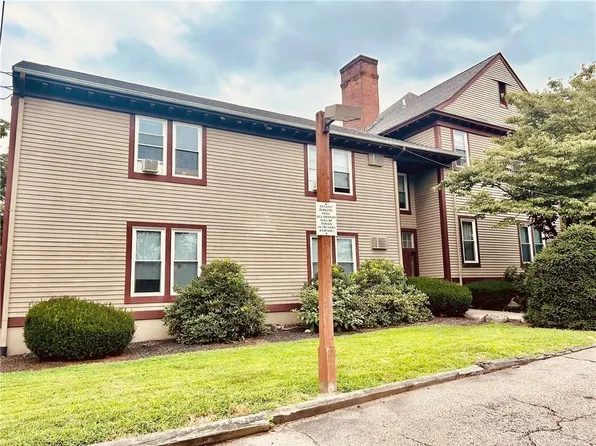 175 Massachusetts Ave APT 104, Warwick, RI 02888