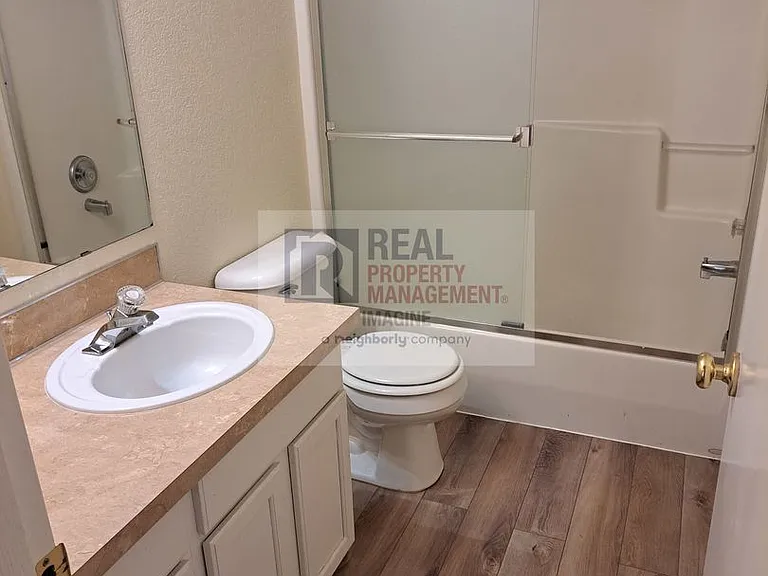 15323 Berry Valley Dr SE — Photo 17