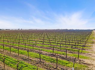 10400 E Harney Ln, Lodi, CA 95240