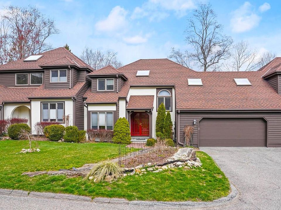1st image of 24 Cotswold Drive