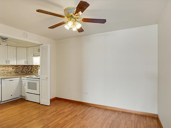 3rd image of 415 Wesley Ave APT 44