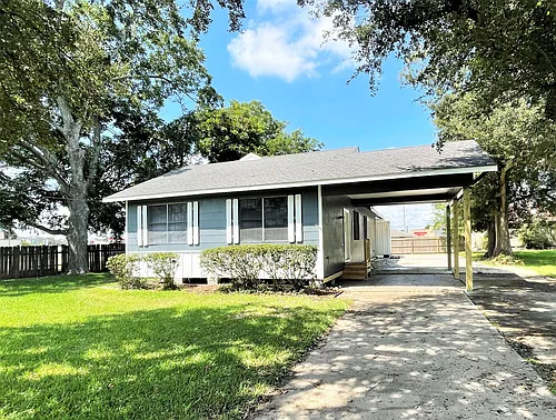 2512 Avenue A Photo 1