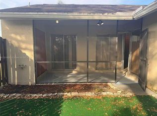 819 NE 214th Ln APT 1, Miami, FL 33179