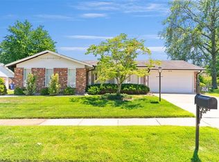 2834 Flameglow Dr, Saint Louis, MO