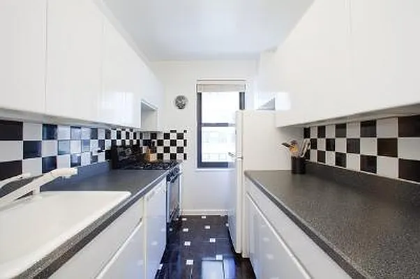 Sold by Corcoran | media 3