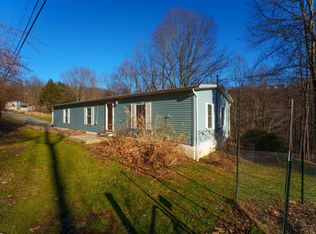 3368 Owl Creek Rd, Morgantown, WV 26508