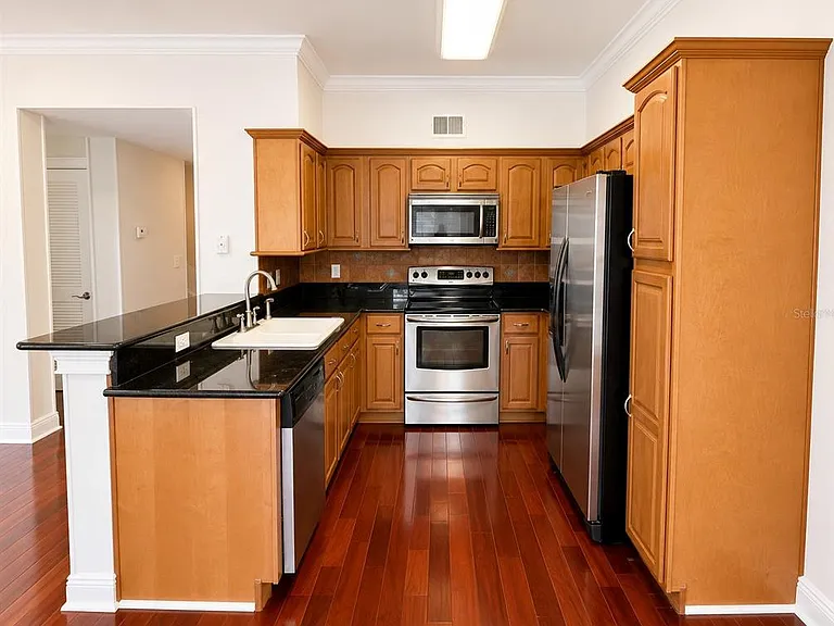 426 Water St — Photo 5