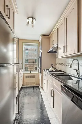 Sold by Corcoran | media 6