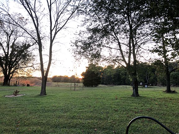 4th image of 292 Country Way